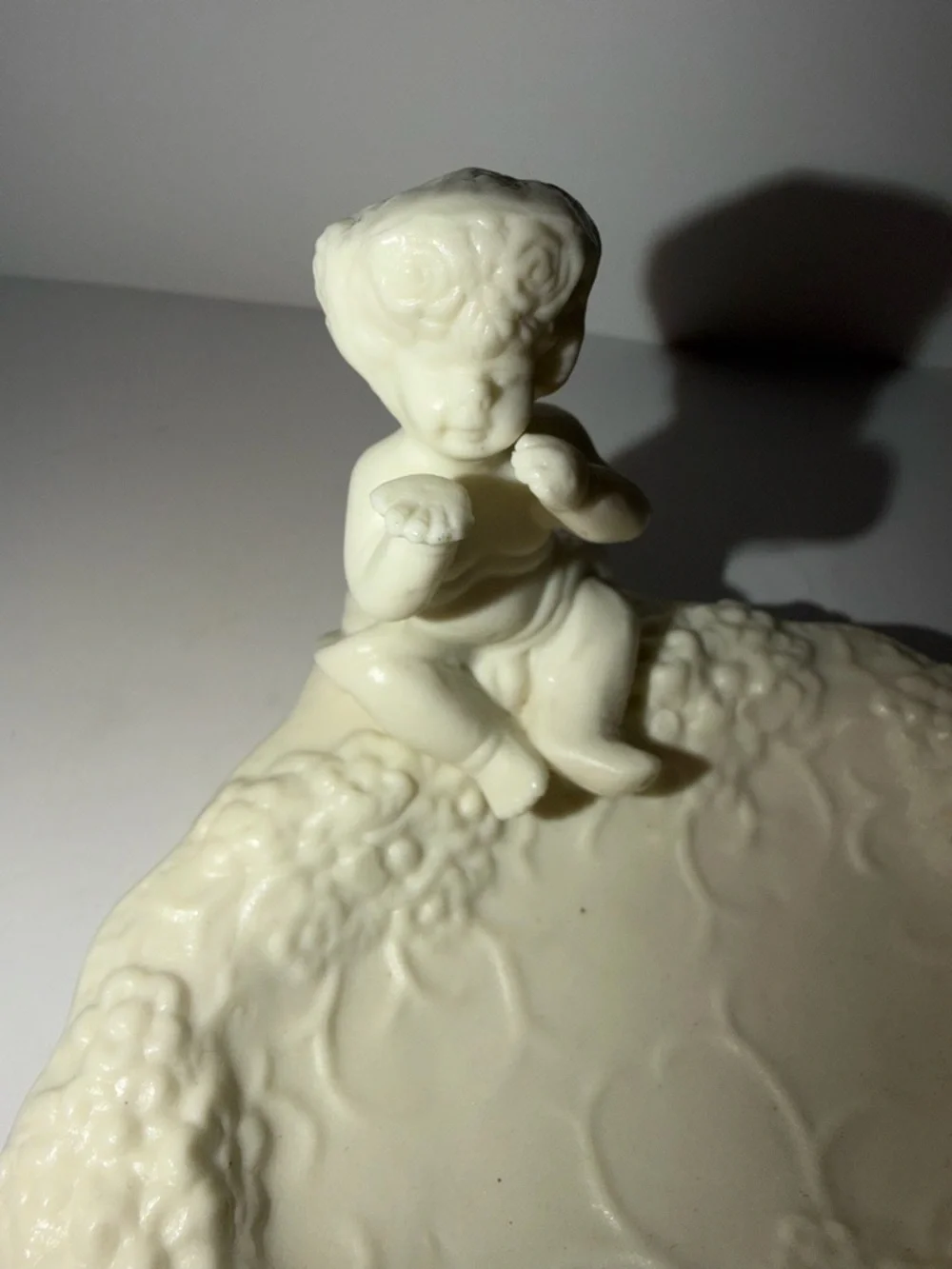 Vintage Matte Bisque Porcelain Cherub Soap Dish
